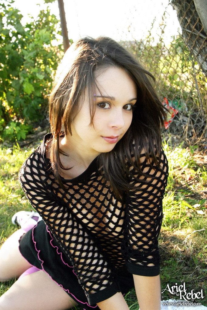 Naked Ariel Rebel, Free Nude Picure of Ariel Rebel