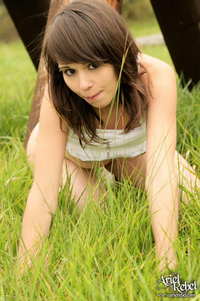 Naked Ariel Rebel, Free Nude Picure of Ariel Rebel