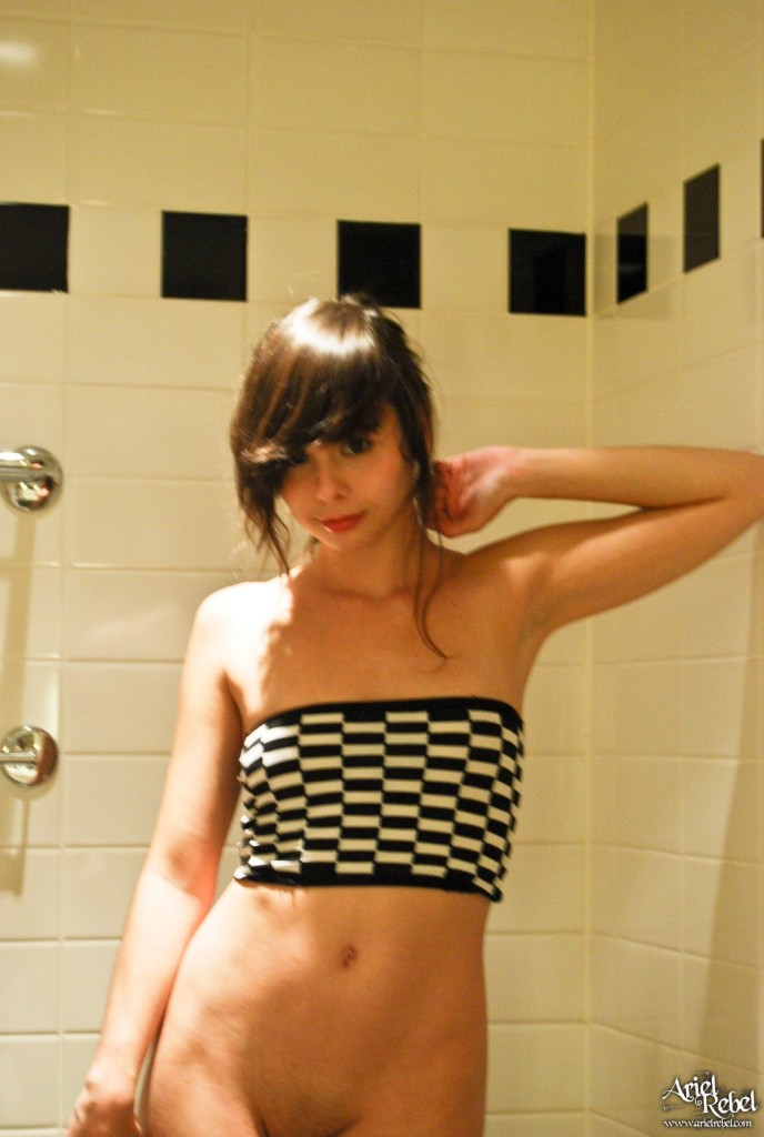 Naked Ariel Rebel, Free Nude Picure of Ariel Rebel