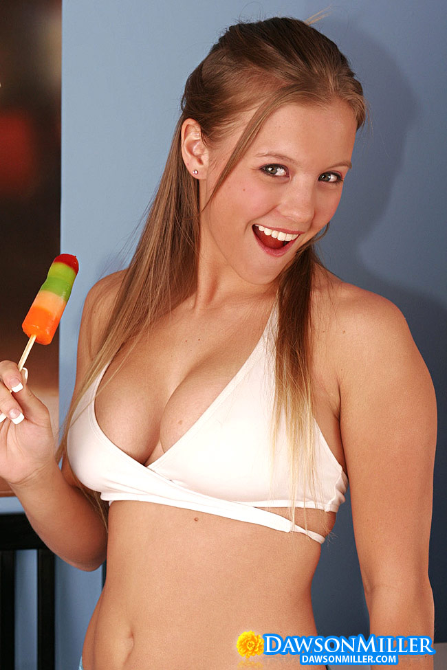 Naked Dawson Miller, Free Nude Picure of Dawson Miller