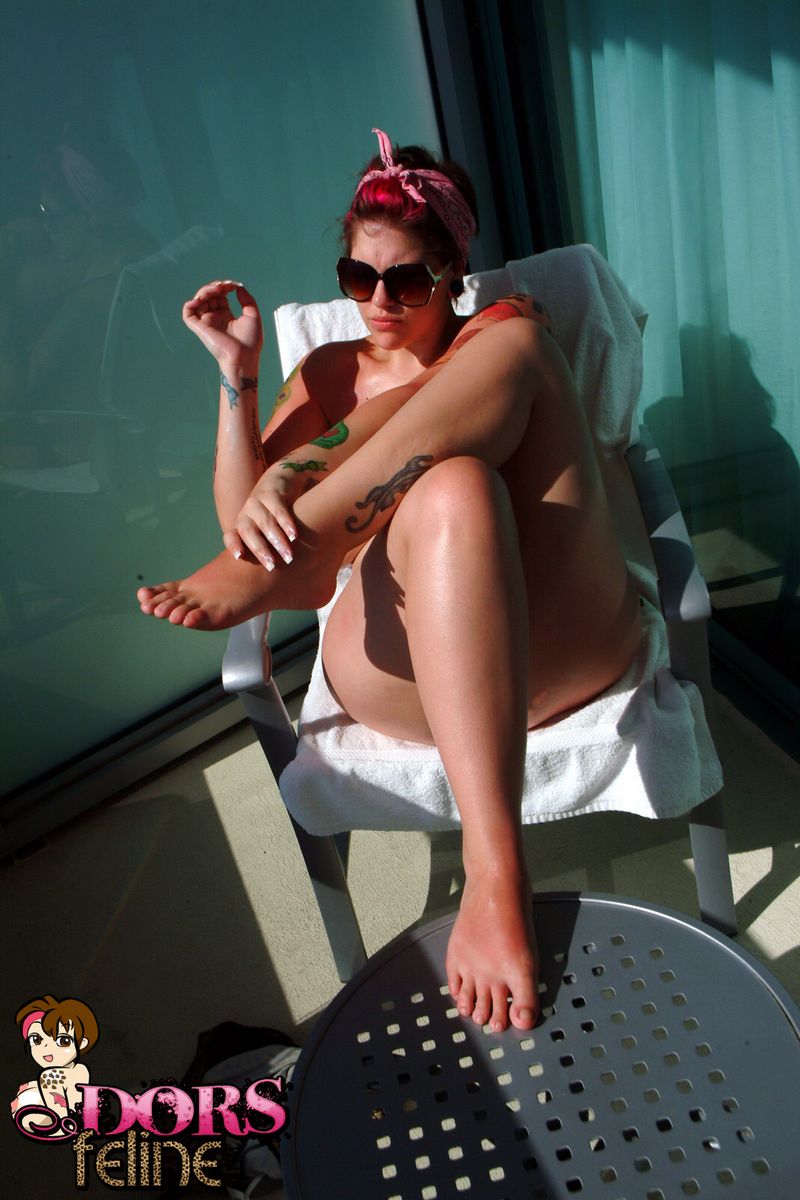 Naked Dors Feline, Free Nude Picure of Dors Feline