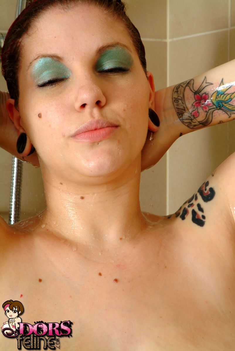 Naked Dors Feline, Free Nude Picure of Dors Feline