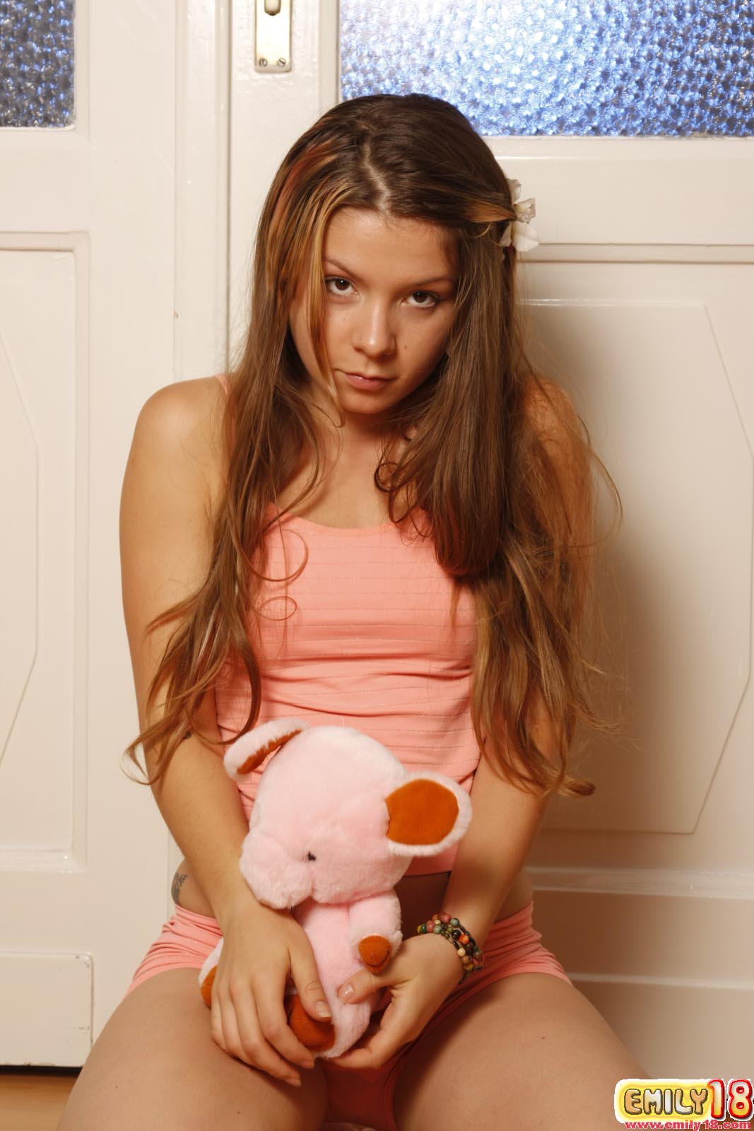 Naked Emily 18, Free Nude Picure of Emily 18