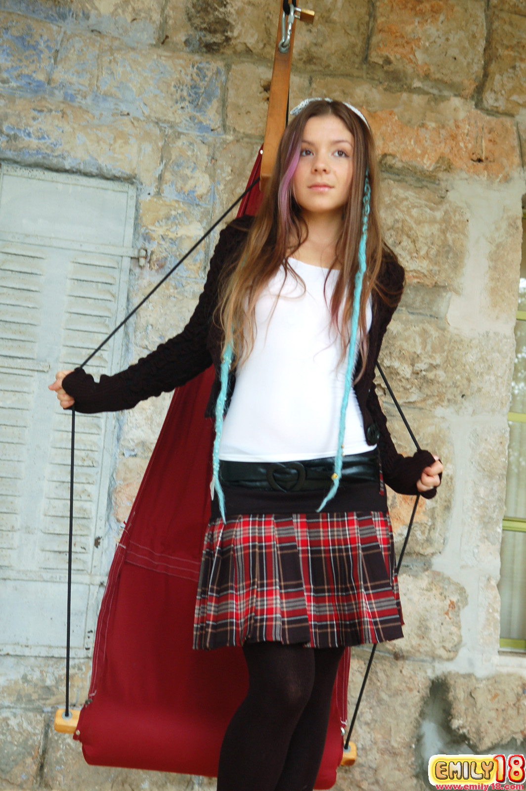 Naked Emily 18, Free Nude Picure of Emily 18
