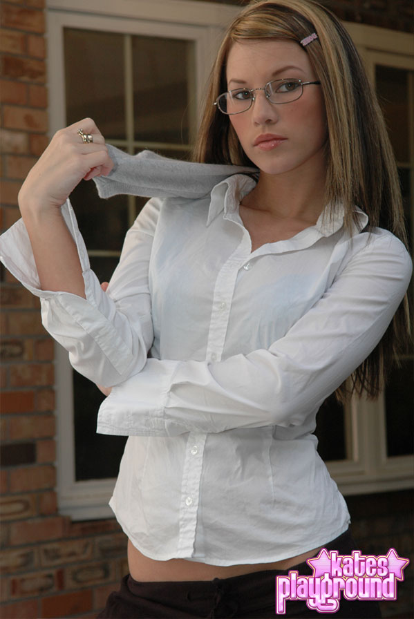 Naked Kate’s Playground, Free Nude Picure of Kate’s Playground