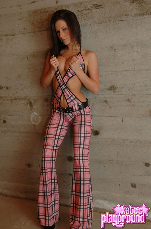 Naked Kate’s Playground, Free Nude Picure of Kate’s Playground