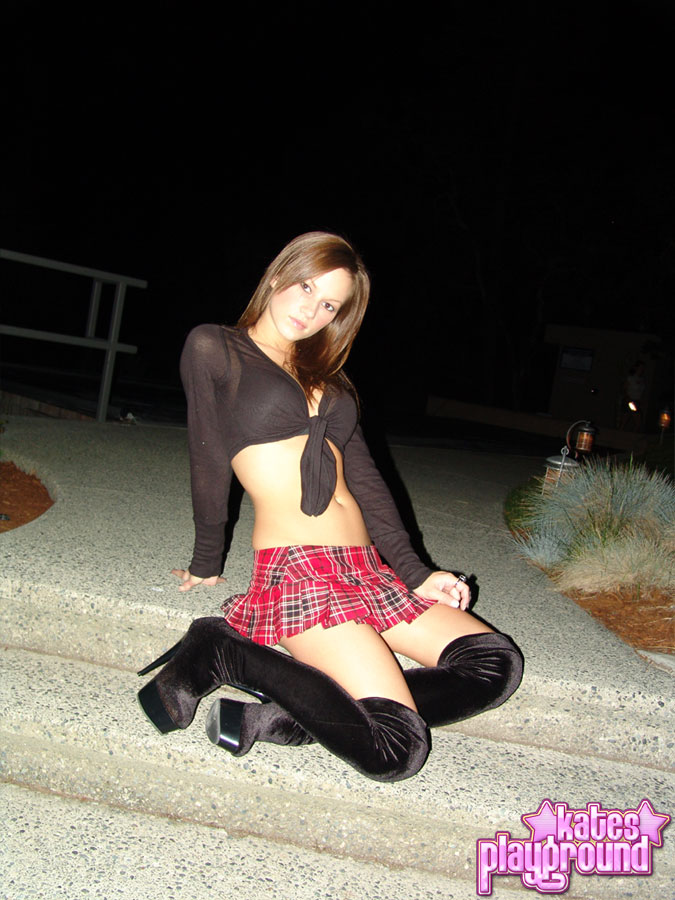 Naked Kate’s Playground, Free Nude Picure of Kate’s Playground