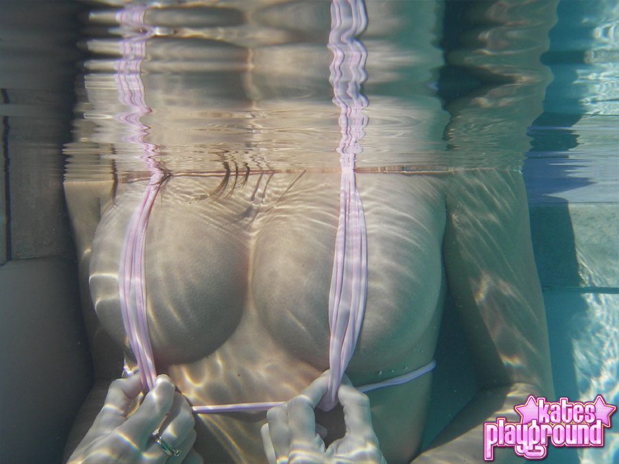 Naked Kate’s Playground, Free Nude Picure of Kate’s Playground