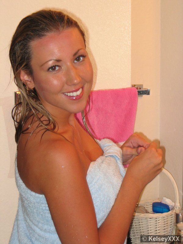 Naked Kelsey XXX, Free Nude Picure of Kelsey XXX