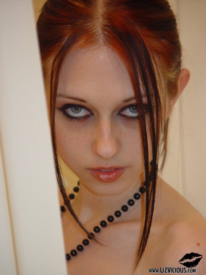 Naked Liz Vicious, Free Nude Picure of Liz Vicious