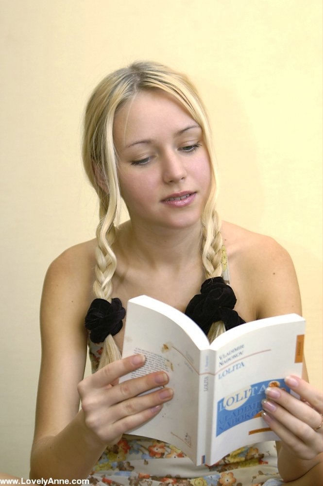 Naked Lovely Anne, Free Nude Picure of Lovely Anne