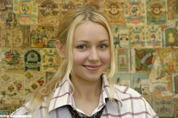 Naked Lovely Anne, Free Nude Picure of Lovely Anne