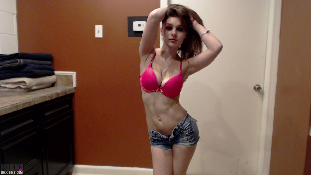 Nikki Sims, Free Nude Picure of Nikki Sims